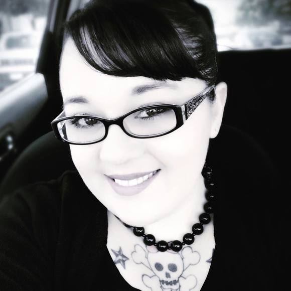 Meet your Posher, Denise - Picture 1 of 1